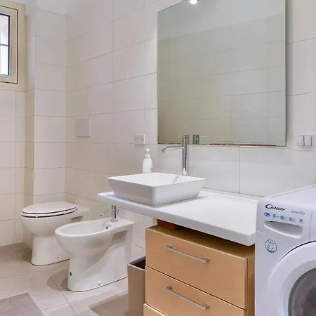 Apartament Lavinia's At Colosseo Rzym