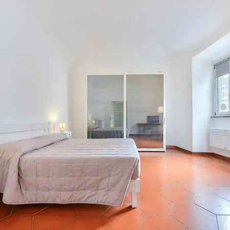 Appartamento Lavinia's At Colosseo *