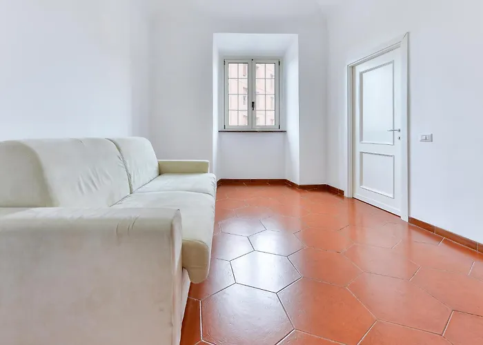 Lavinia's At Colosseo דירה רומא