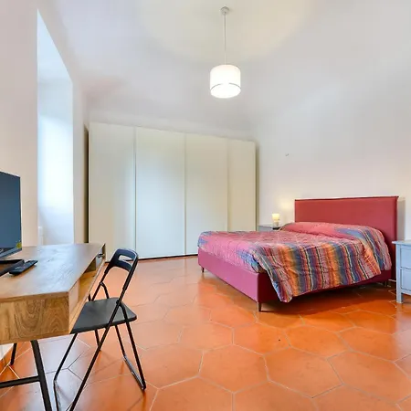 Apartament Lavinia's At Colosseo *